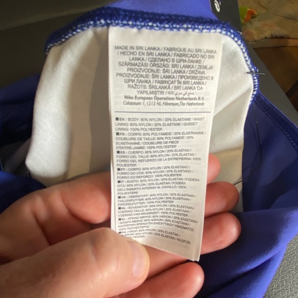 Nike Capris size sm. NWT - Picture 5 of 5